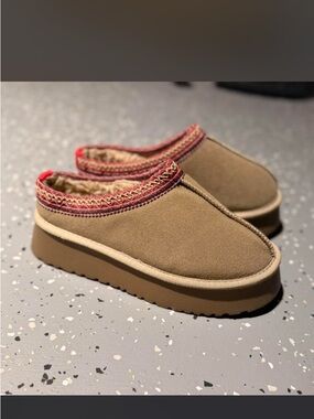 Ugg Mule Slippers in Tan with Red Trim